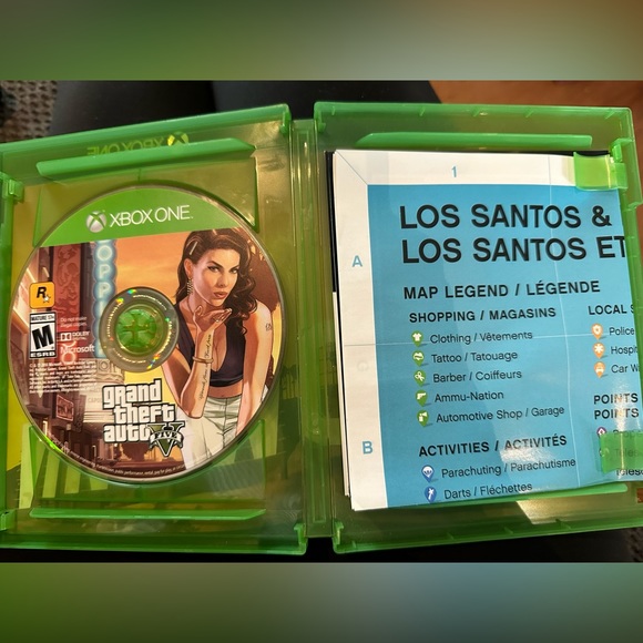 XBOX ONE | Grand Theft Auto 5 Pre-Owned - Picture 2 of 3